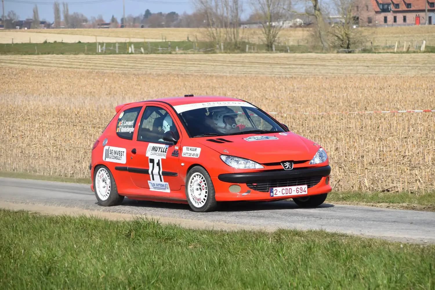 Peugeot 206 rallywagen te huur bij SVA Autosport